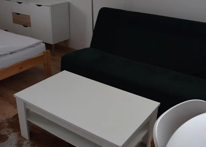 Na Hranici Πανσιόν Circ